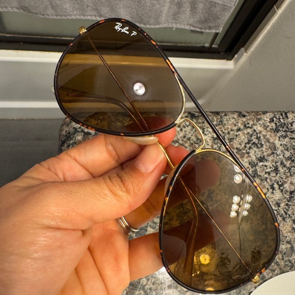 Ray Ban Aviators - Picture 3 of 7